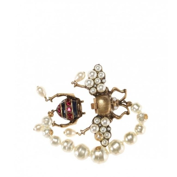 Women's Metallic Bee Bracelet With Crystals And Pearls - Picture 3 of 6